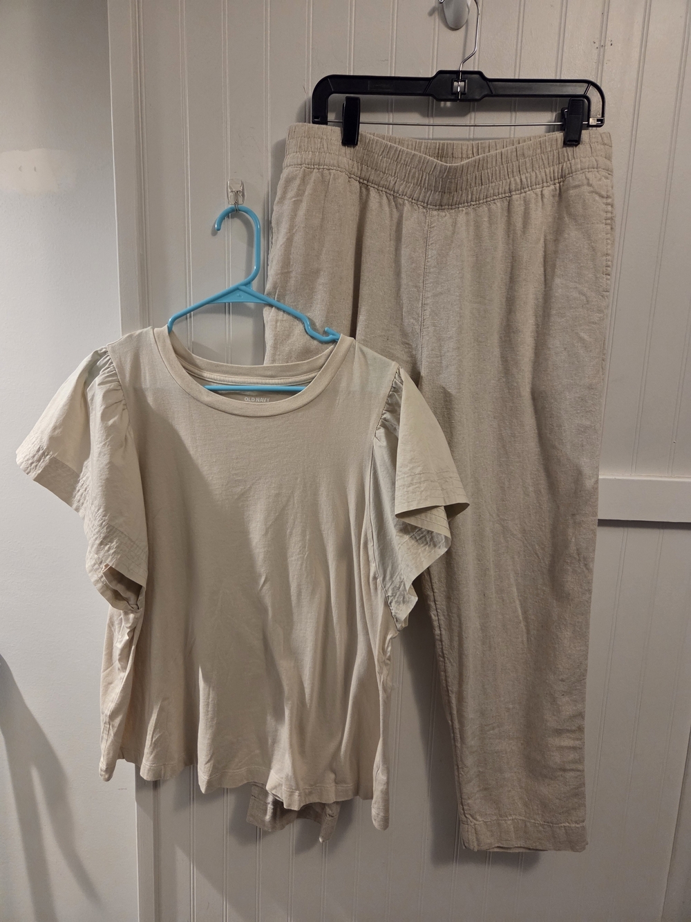 Old Navy Natural Fiber Beige Flutter-Sleeve Top XL & Elastic Waist Pants L Set
